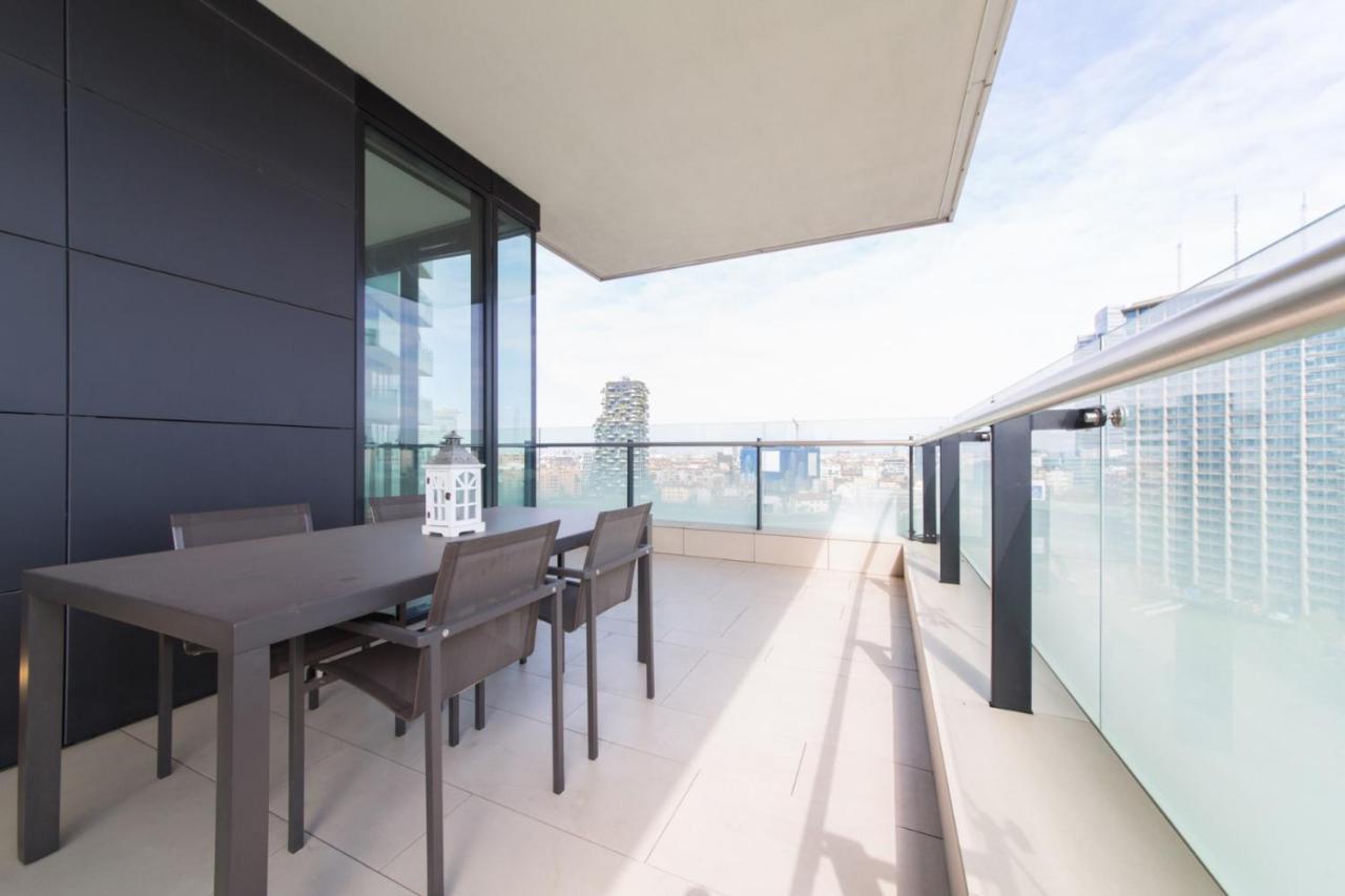 Stylish Elegant Suite In Torre Solaria With Exclusive Milan'S View Dış mekan fotoğraf